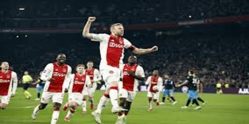 事件回顾：开云体育还原联赛杯决赛关键争议-开云体育