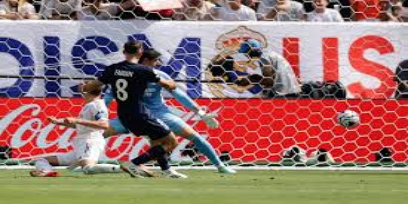 半场闪电战：18分钟内确立胜局-开云体育