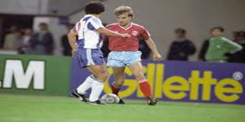 德国国家队帅位的诱惑：弗里克或成勒夫接班人？ -开云体育