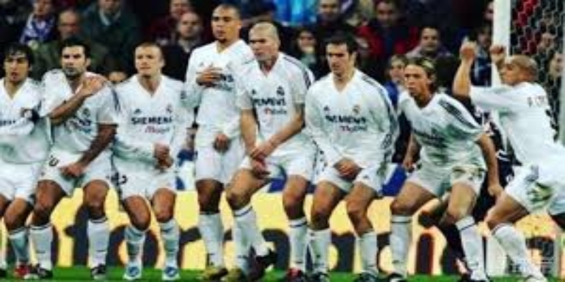 齐达内的战术调整与未来挑战-开云体育