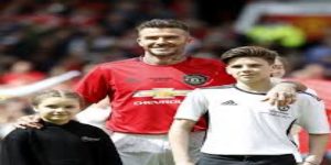 鲁尼的转型挑战与机遇-开云体育